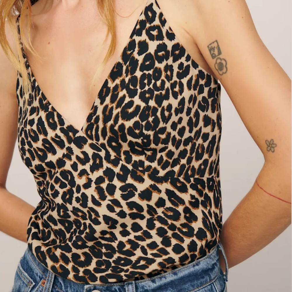 Reformation Mickey Top in Leo